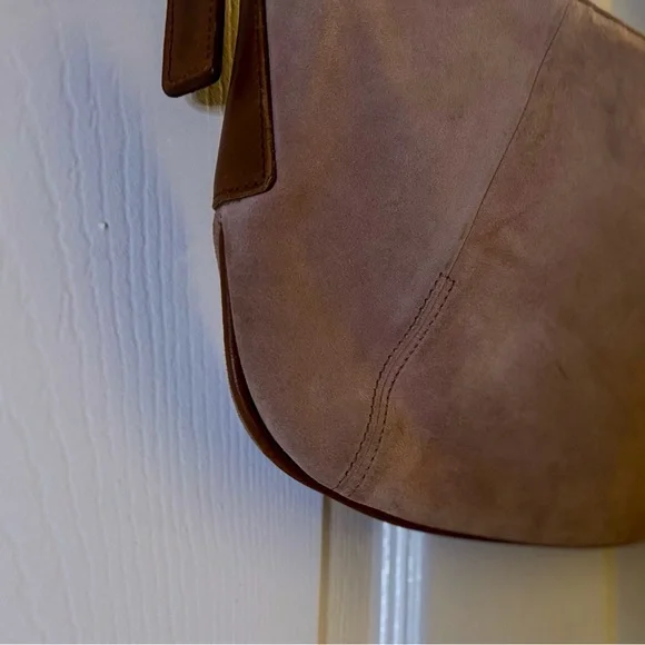 RARE Coach Vintage Blush Pink Suede Hobo Bag - Picture 8 of 12
